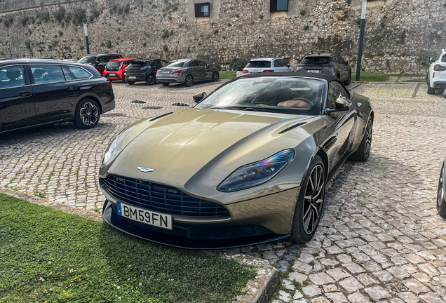 Aston Martin DB11 V8 Volante