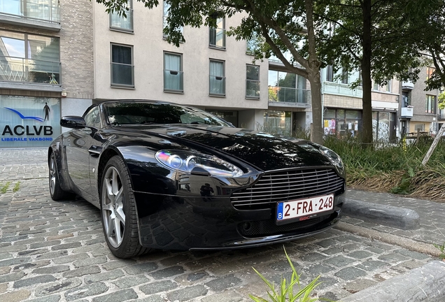 Aston Martin V8 Vantage Roadster