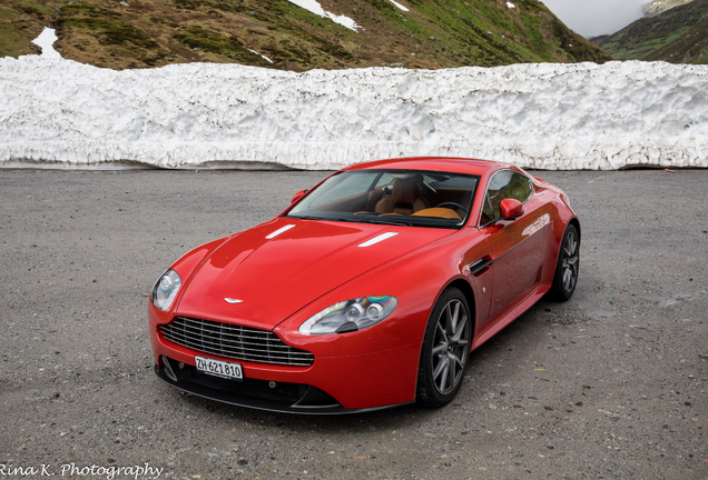 Aston Martin V8 Vantage S