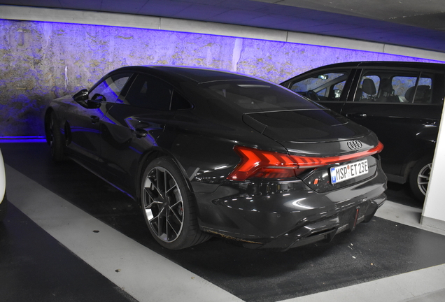 Audi RS E-Tron GT 2025