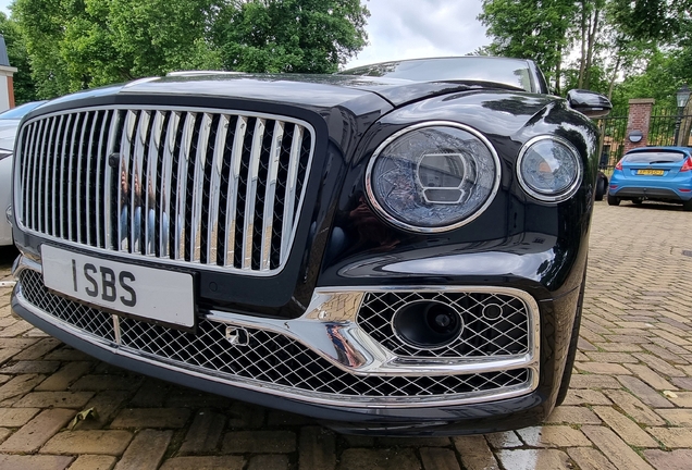 Bentley Flying Spur V8 Azure