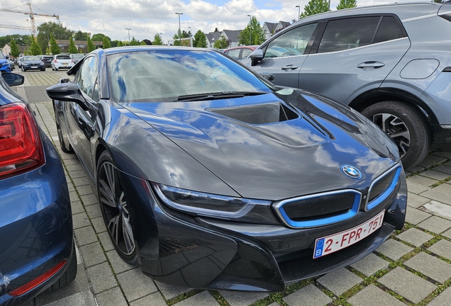 BMW i8