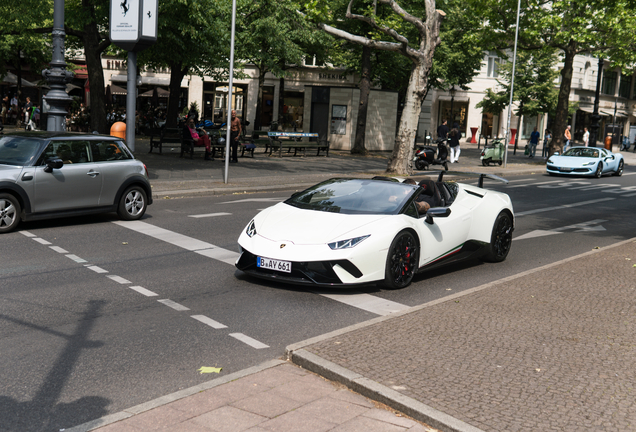 Lamborghini Huracán LP640-4 Performante Spyder