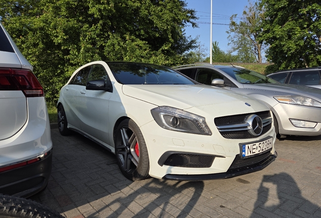Mercedes-Benz A 45 AMG