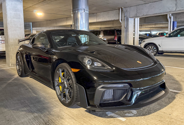 Porsche 718 Cayman GT4 RS Weissach Package