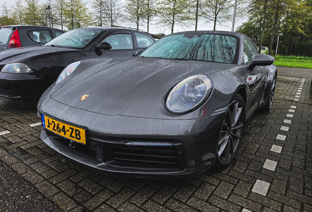 Porsche 992 Carrera 4S