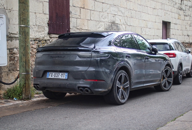 Porsche Cayenne Coupé Turbo S E-Hybrid