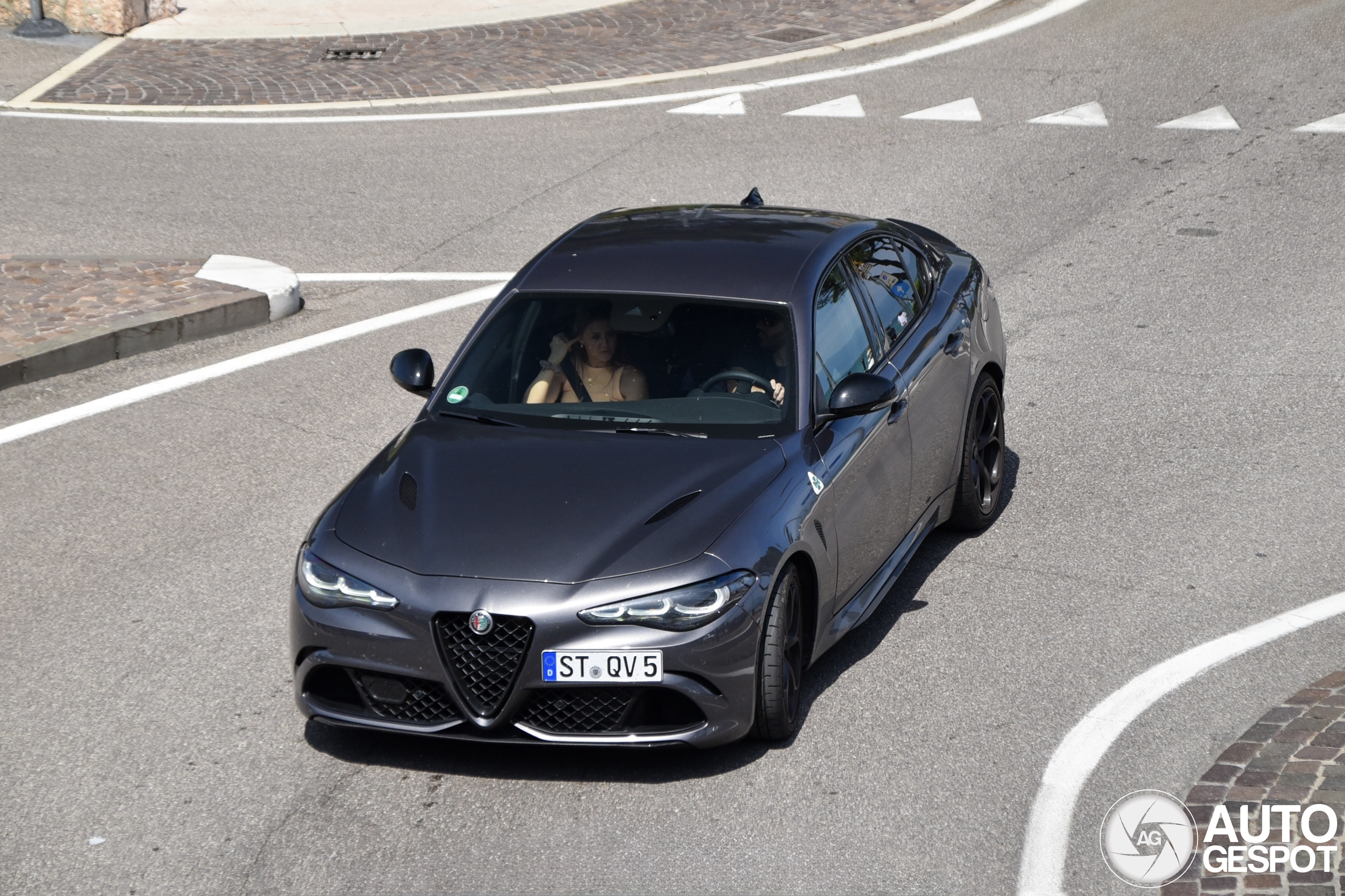 Alfa Romeo Giulia Quadrifoglio 2023
