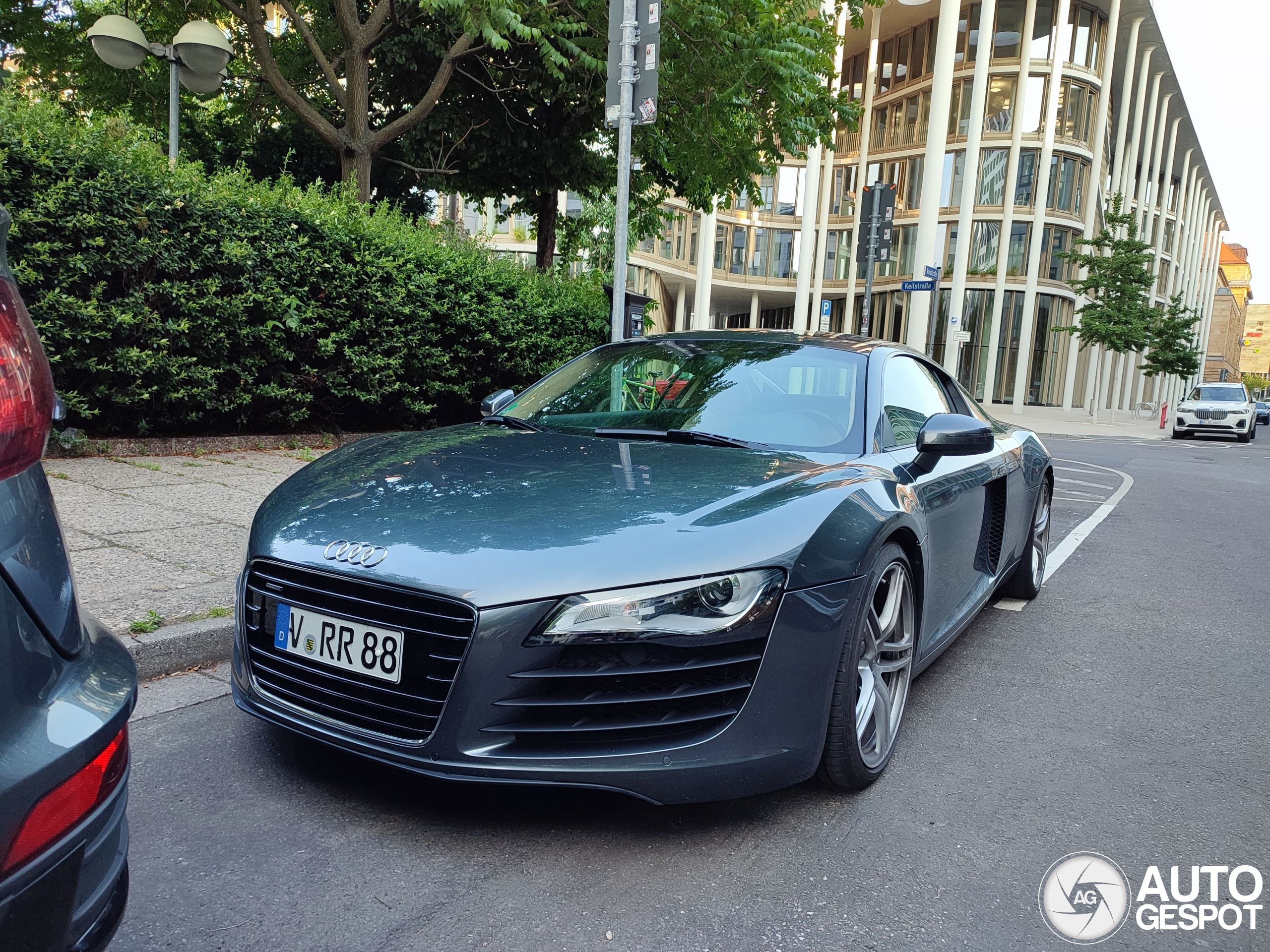 Audi R8