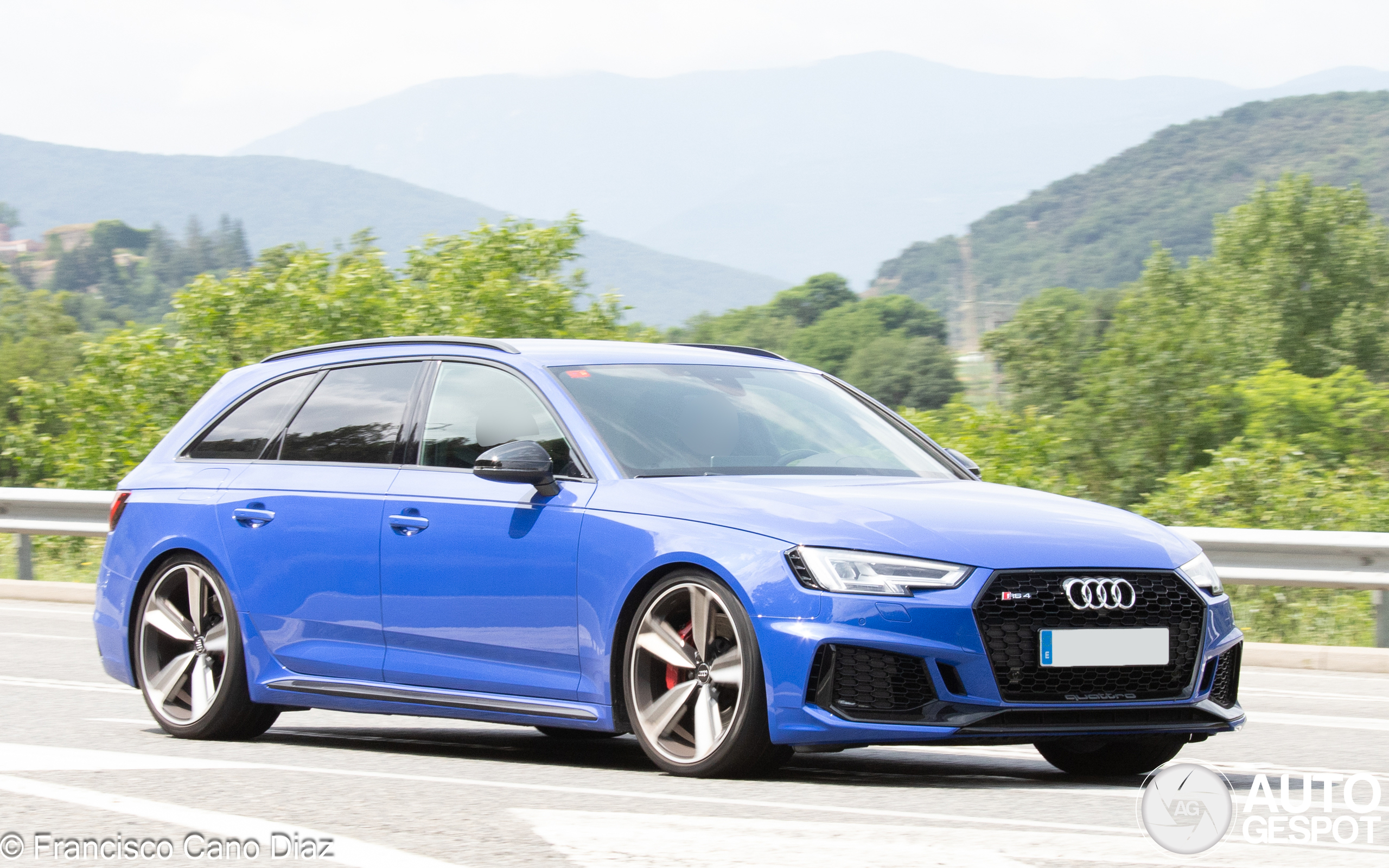 Audi RS4 Avant B9