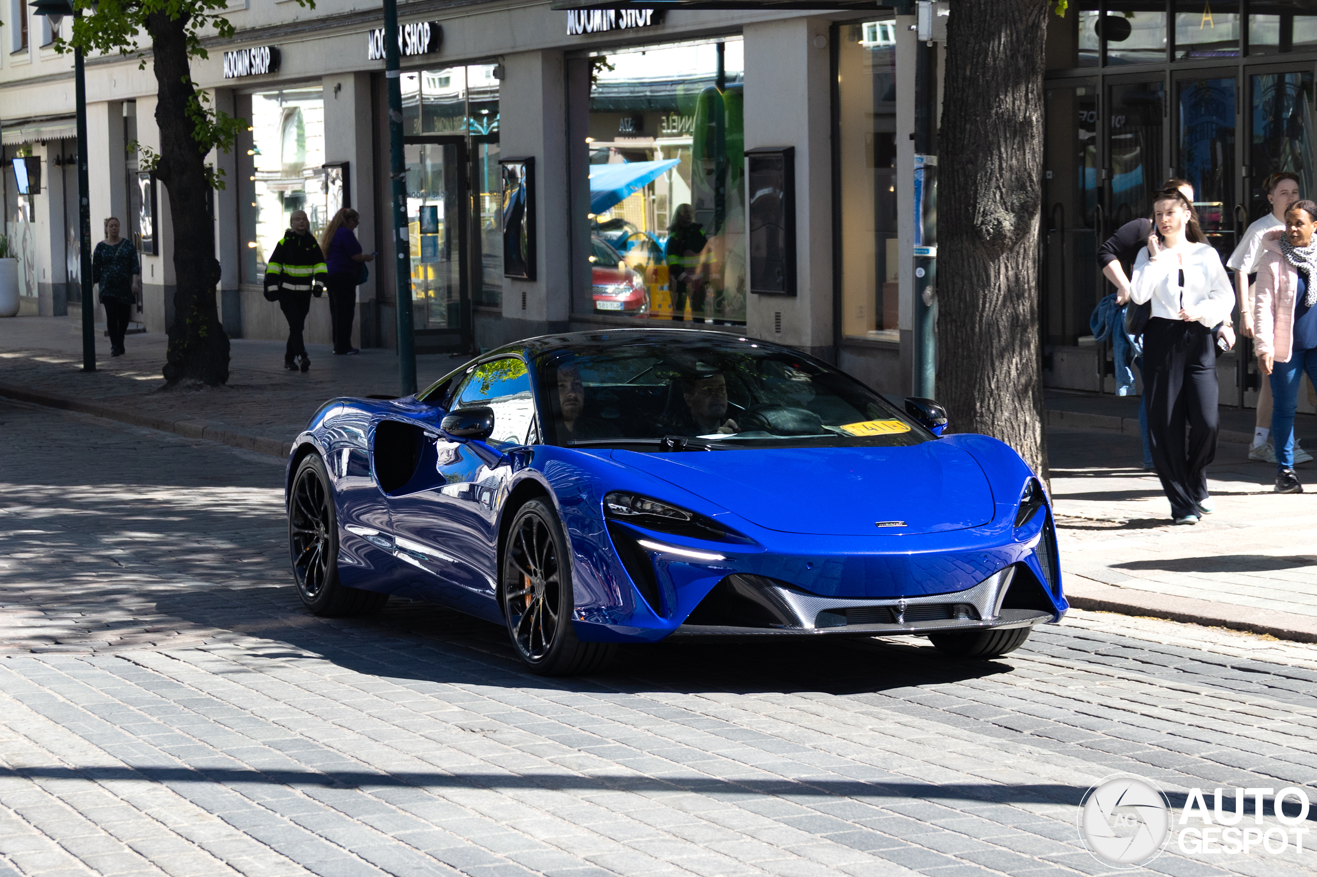 McLaren Artura Spider
