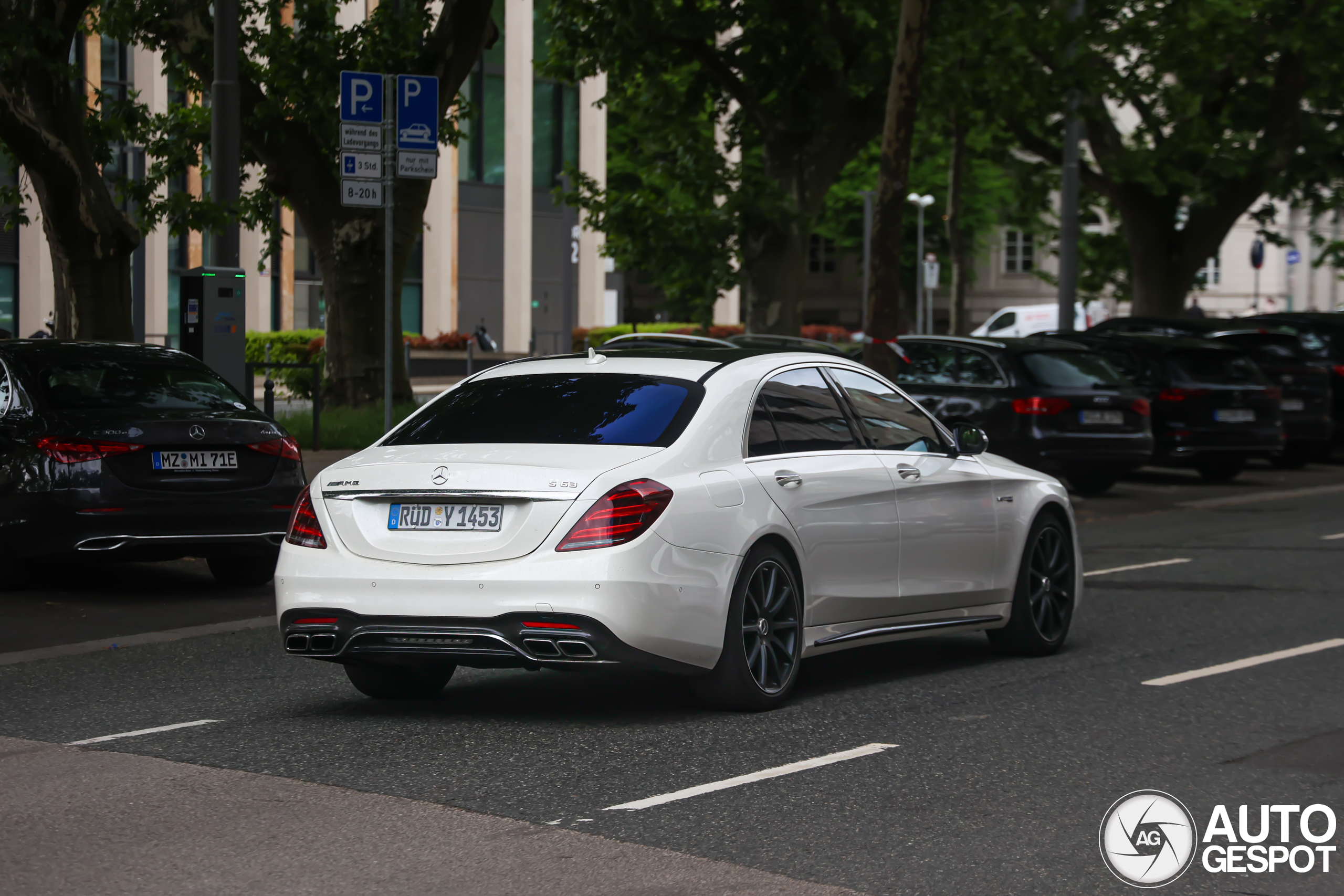 Mercedes-AMG S 63 V222 2017
