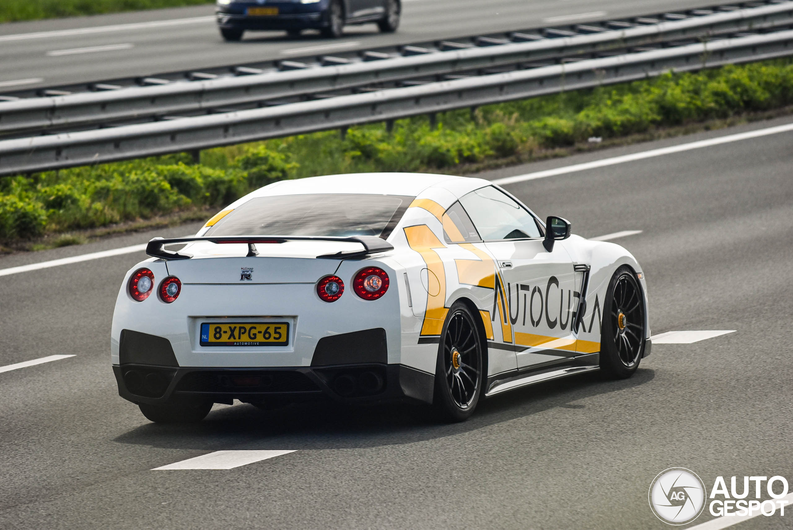 Nissan GT-R