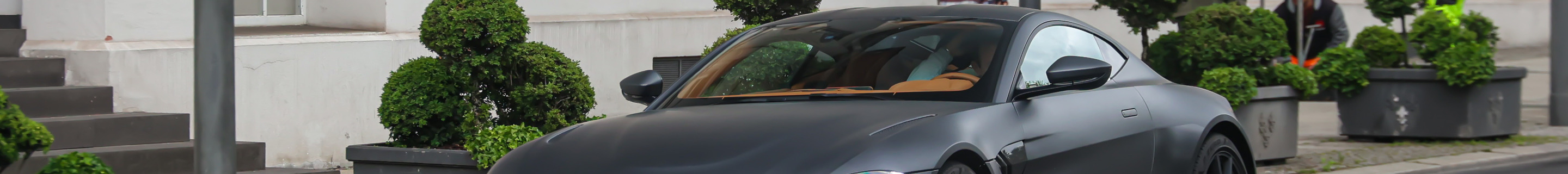 Aston Martin V8 Vantage 2018