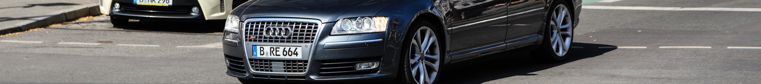 Audi S8 D3
