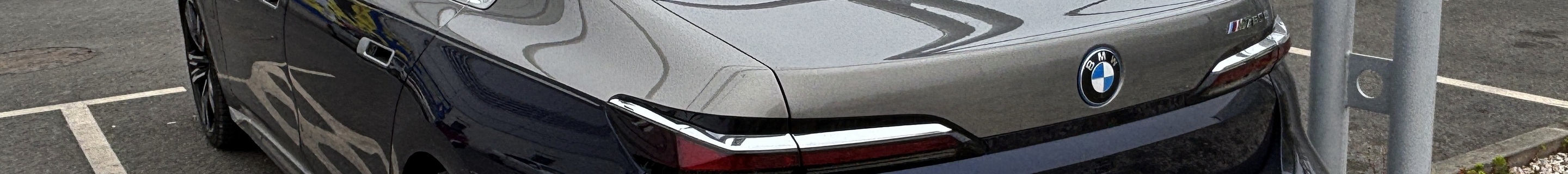 BMW M760e xDrive