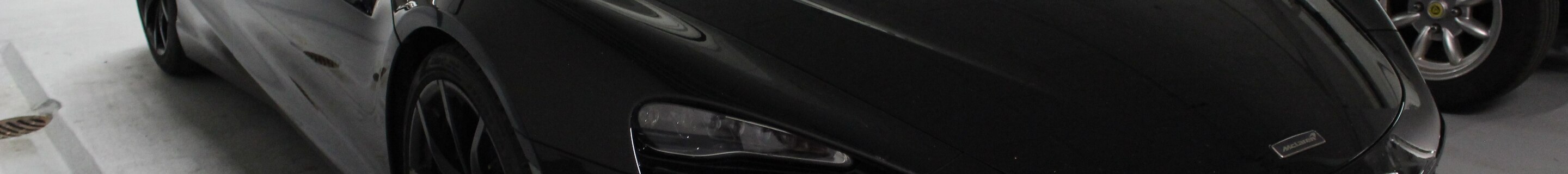 McLaren Artura Spider
