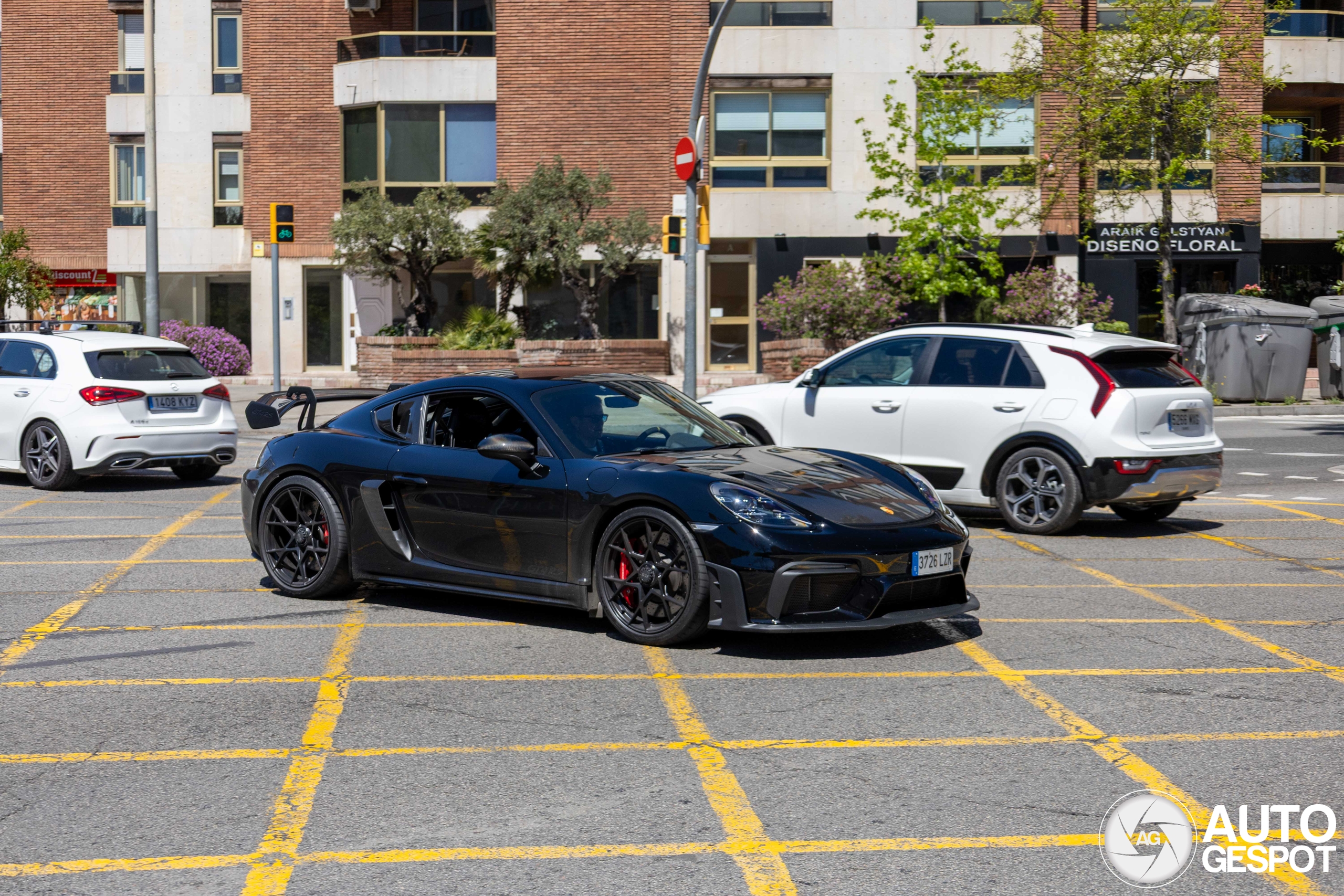Porsche 718 Cayman GT4 RS Weissach Package