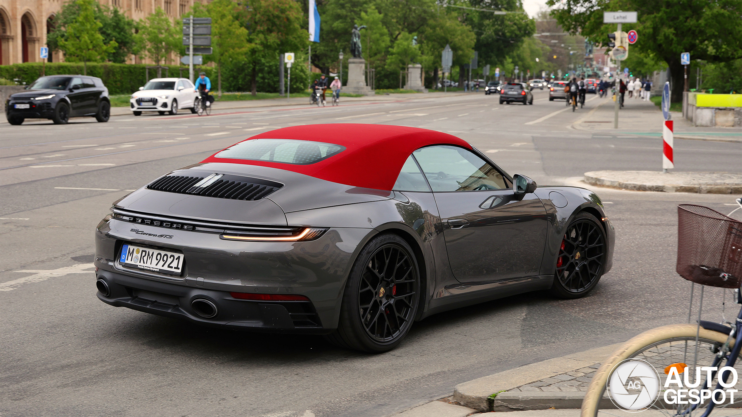 Porsche 992 Carrera GTS Cabriolet