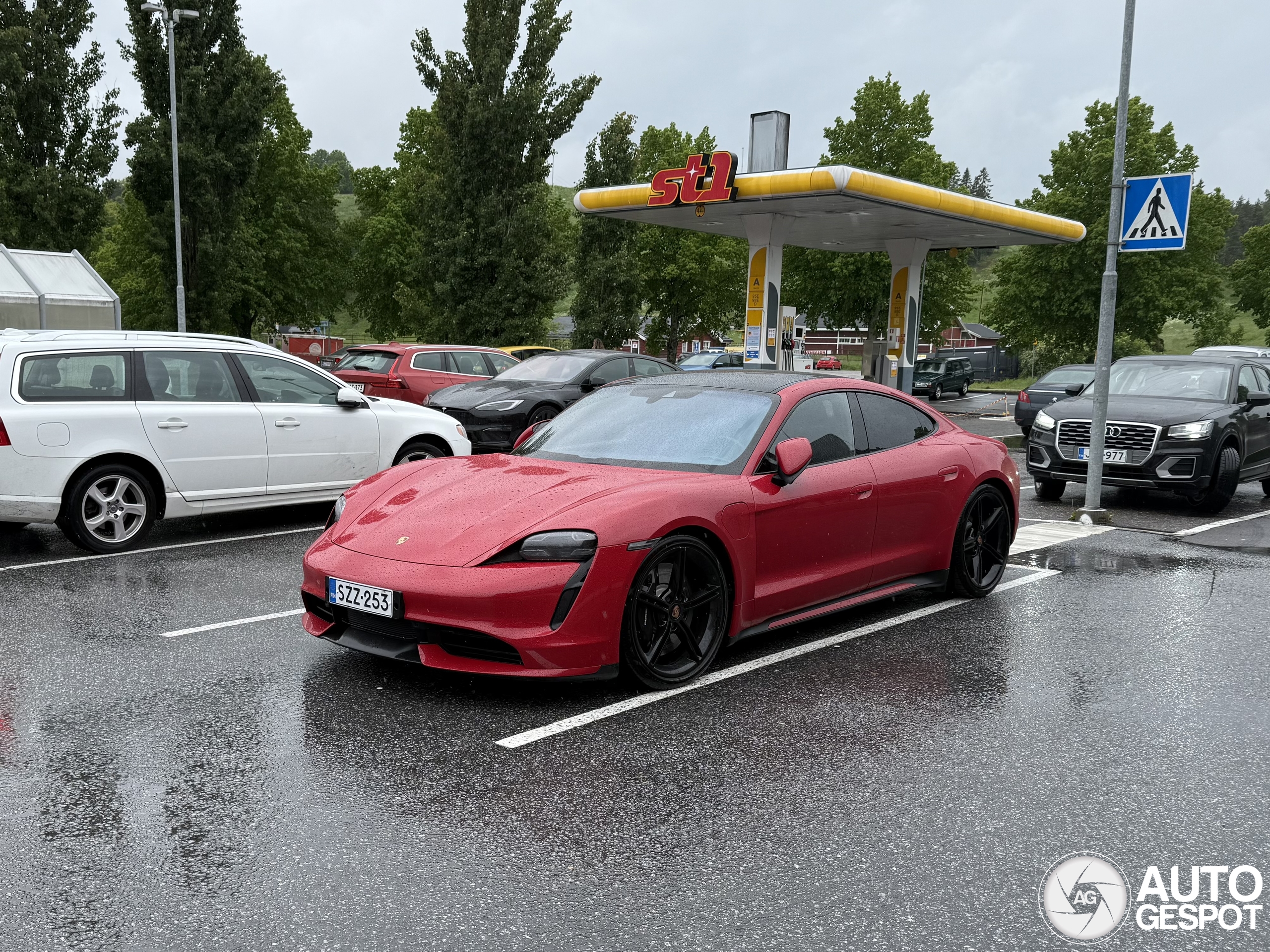 Porsche Taycan Turbo