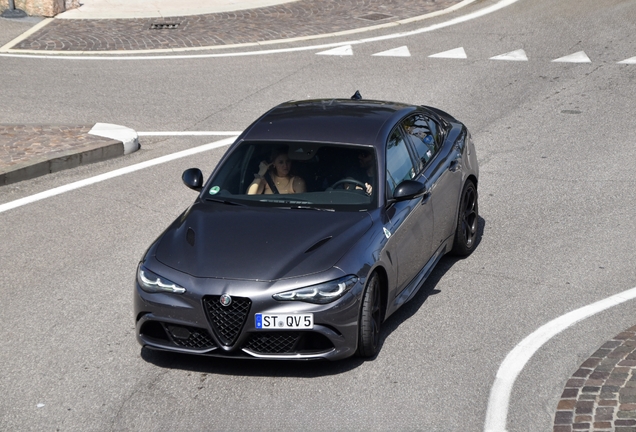 Alfa Romeo Giulia Quadrifoglio 2023