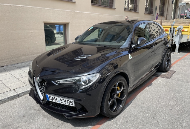 Alfa Romeo Stelvio Quadrifoglio 2020