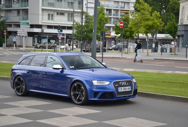 Audi RS4 Avant B8