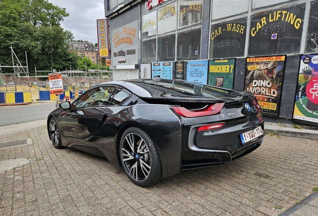 BMW i8