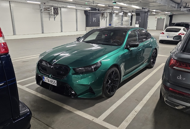 BMW M5 G90