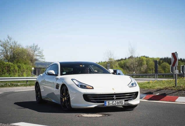 Ferrari GTC4Lusso