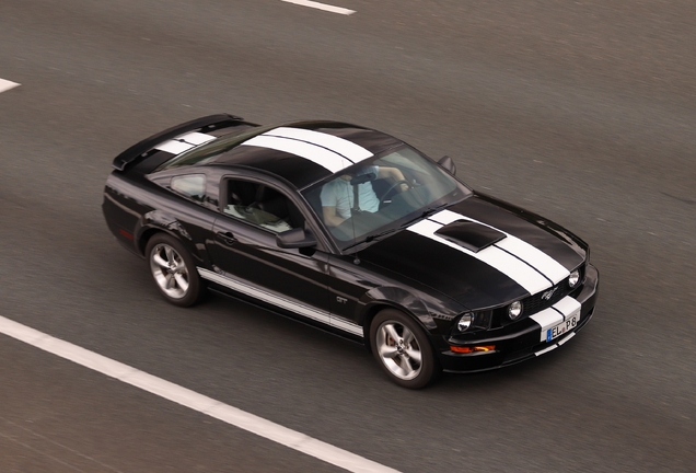 Ford Mustang GT 2010