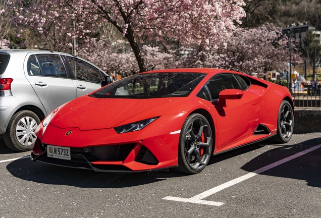 Lamborghini Huracán LP640-4 EVO