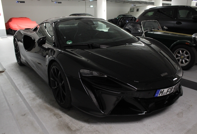 McLaren Artura Spider