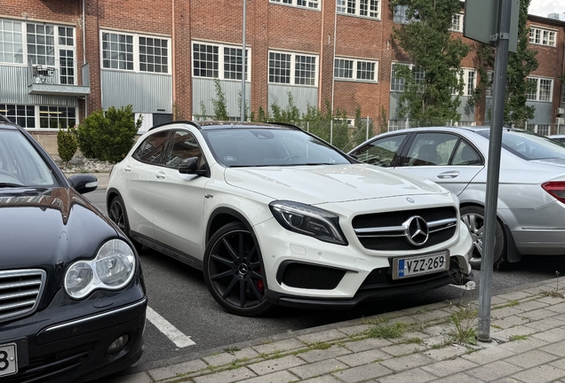 Mercedes-AMG GLA 45 X156