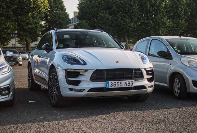 Porsche 95B Macan GTS