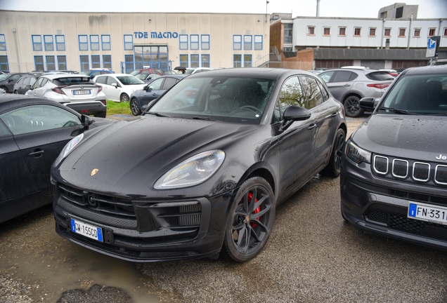 Porsche 95B Macan GTS MkIII