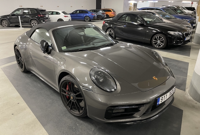 Porsche 992 Carrera 4 GTS Cabriolet