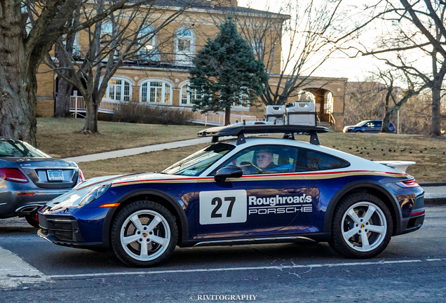 Porsche 992 Dakar