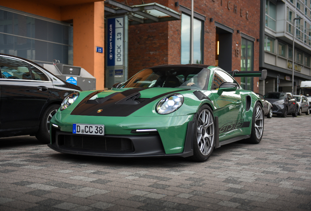 Porsche 992 GT3 RS Weissach Package