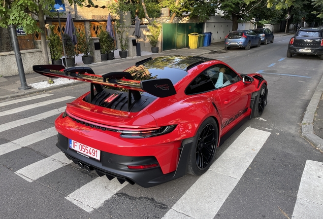 Porsche 992 GT3 RS Weissach Package