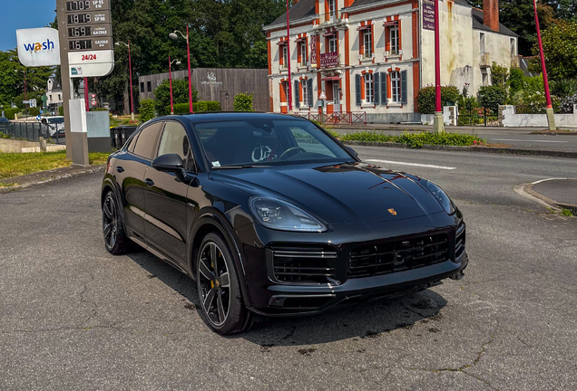 Porsche Cayenne Coupé Turbo S E-Hybrid