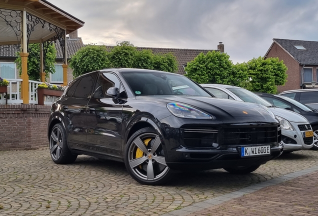 Porsche Cayenne Turbo S E-Hybrid
