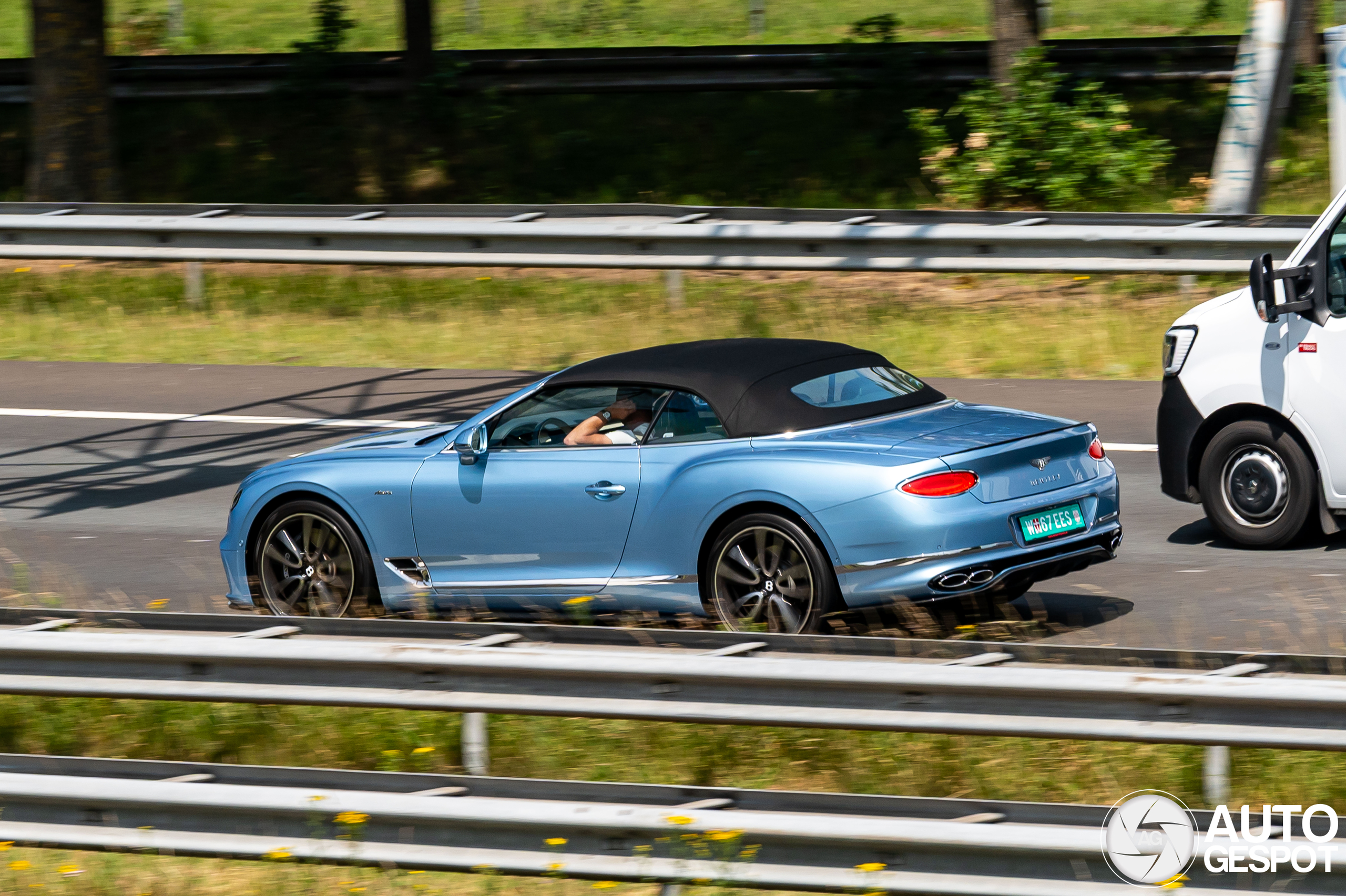 Bentley Continental GTC V8 Azure