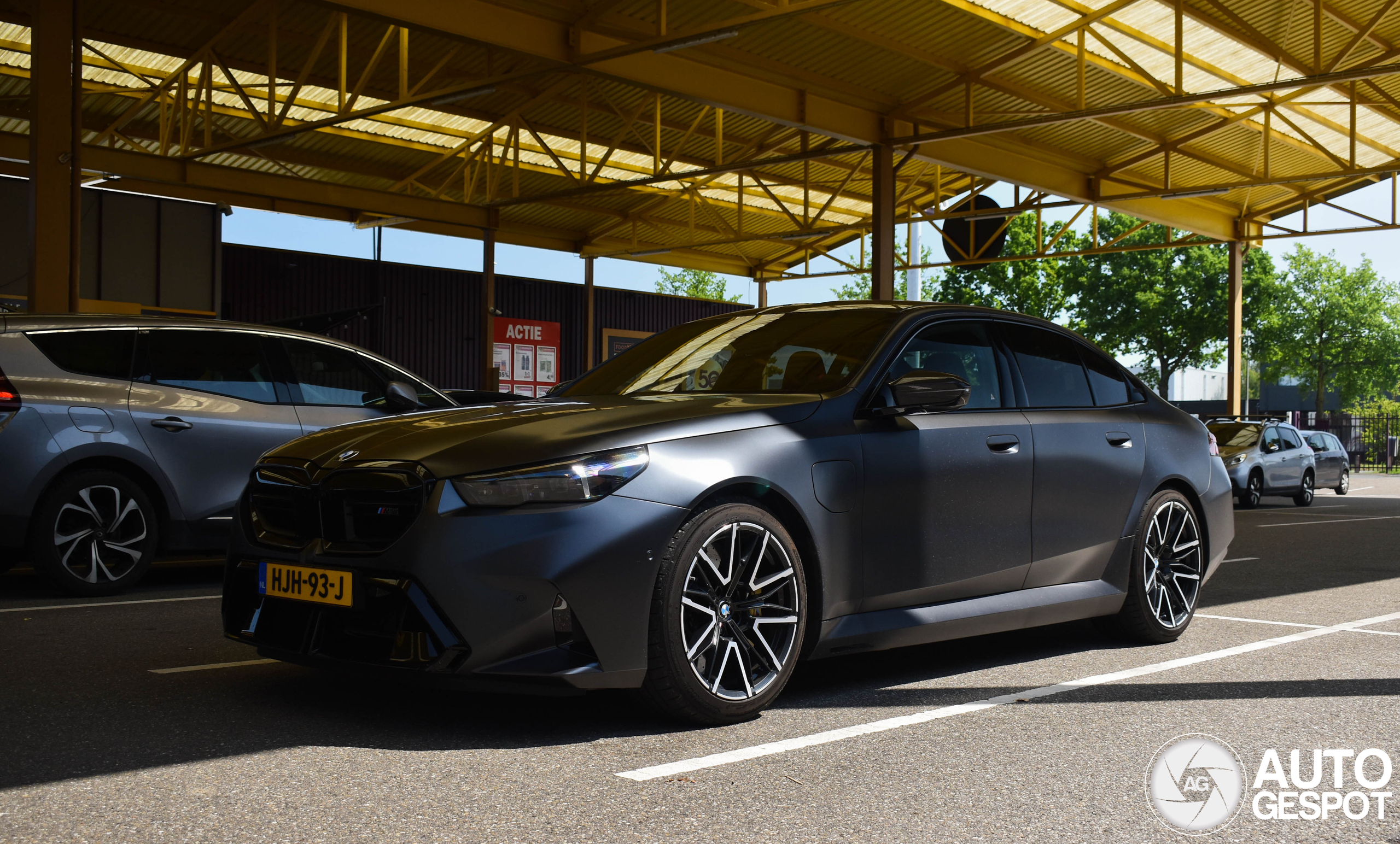 BMW M5 G90
