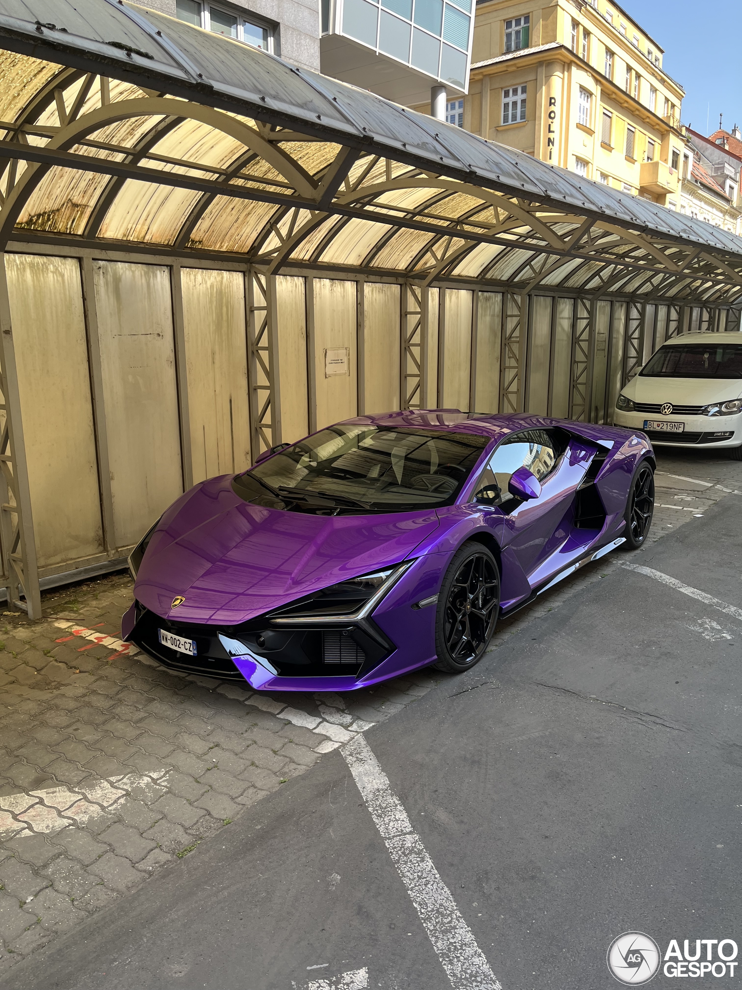 Lamborghini Revuelto