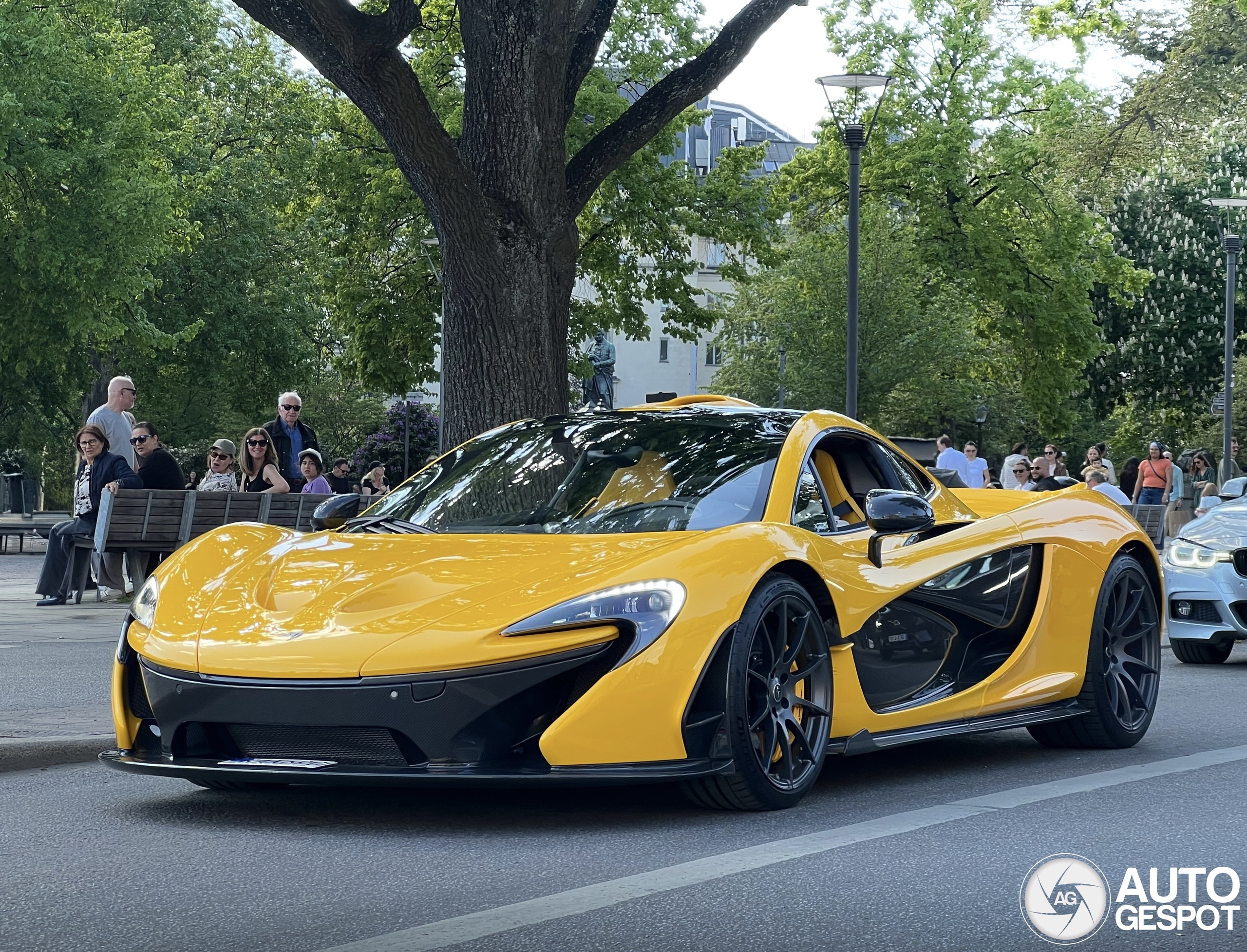 McLaren P1