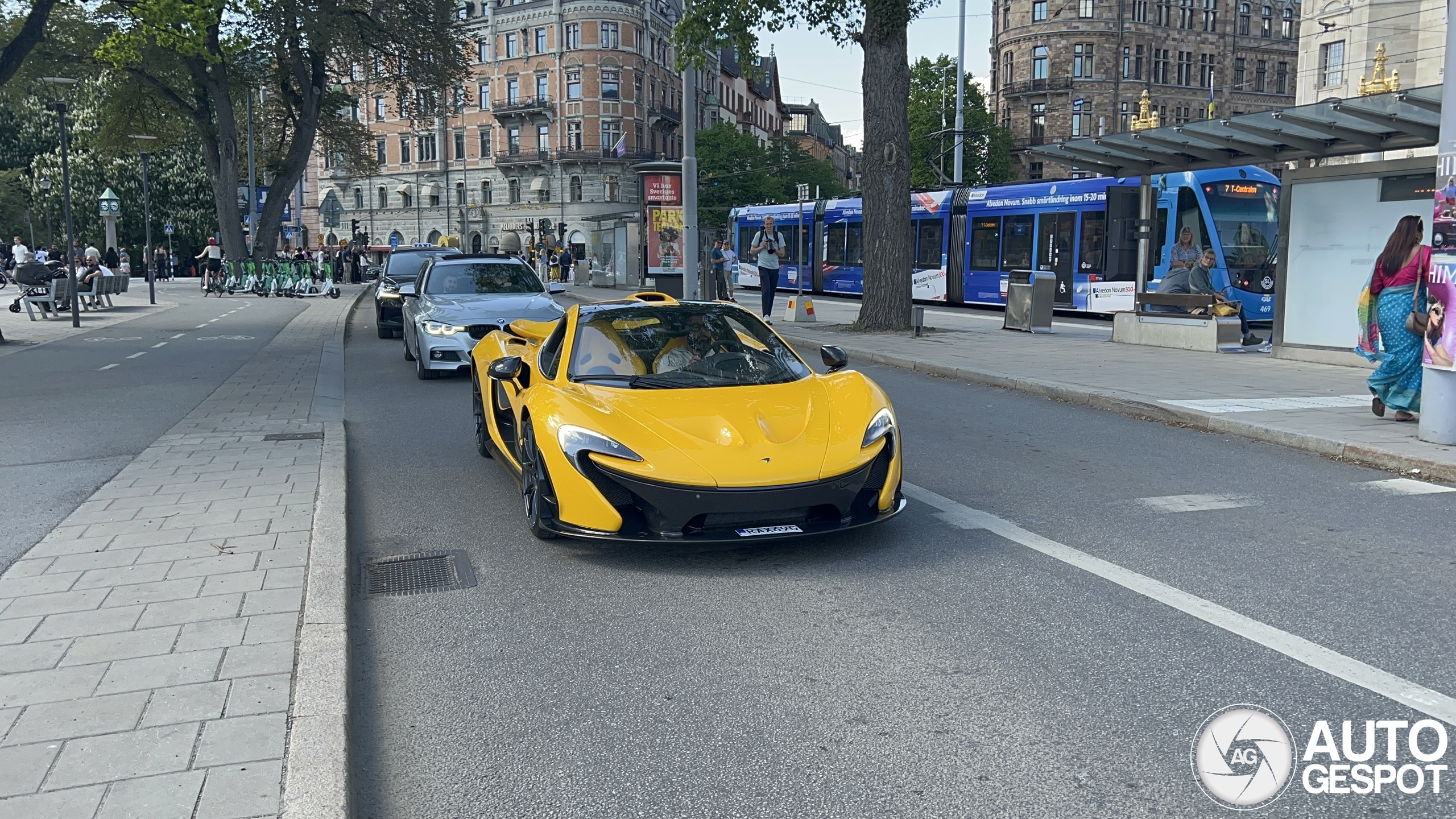 McLaren P1 pakt de volledige aandacht in Stockholm