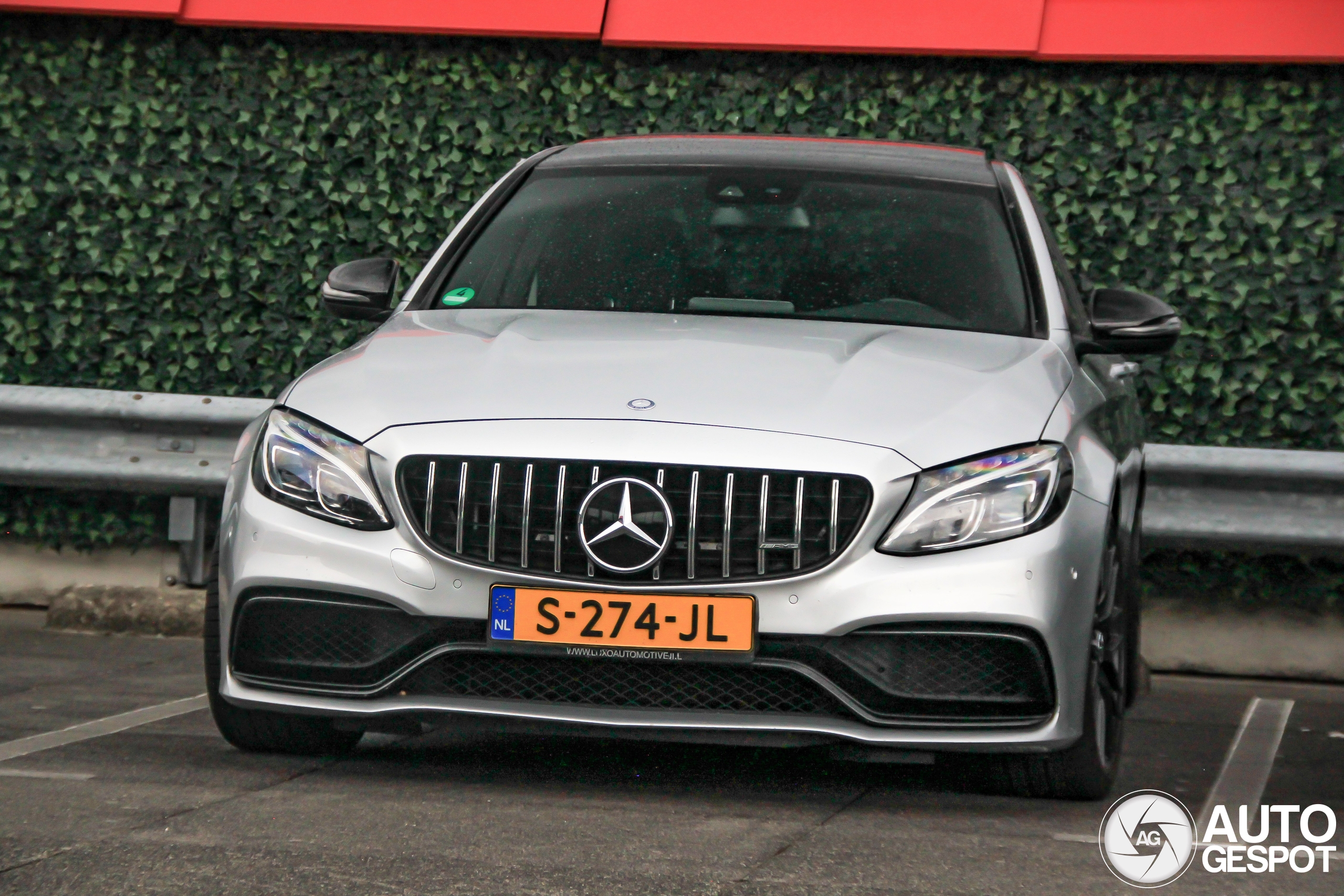 Mercedes-AMG C 63 S W205