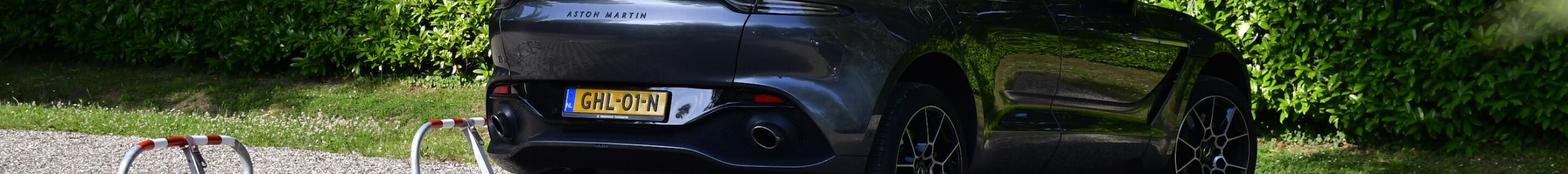 Aston Martin DBX