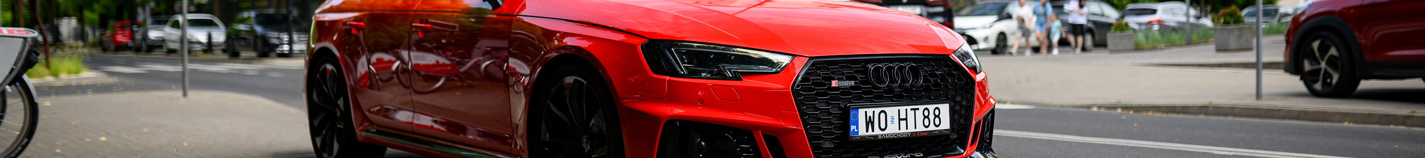 Audi RS4 Avant B9